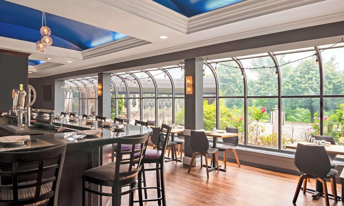 Stamford Hotel | Hampton Inn & Suites Stamford