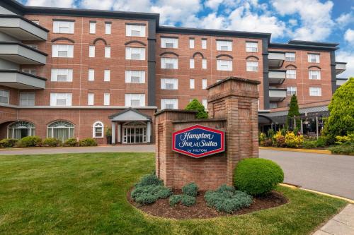 Stamford Hotel | Hampton Inn & Suites Stamford