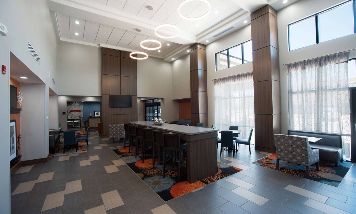 Stillwater Hotel | Hampton Inn & Suites Stillwater West