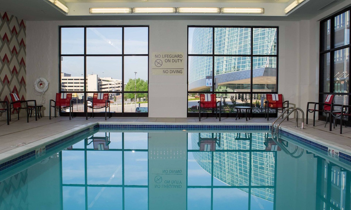 Downtown Tulsa Hotel | Hampton Inn & Suites Tulsa Downtown