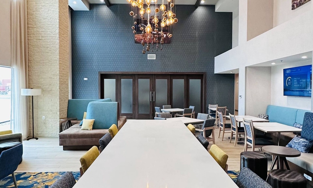 Weatherford Hotel | Hampton Inn & Suites Weatherford