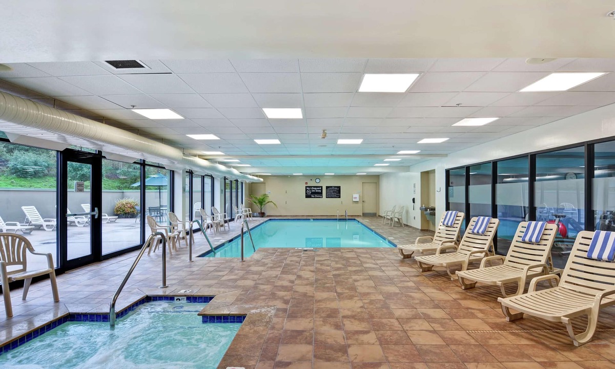 Wilkes-Barre Hotel | Hampton Inn & Suites Wilkes-Barre/Scranton