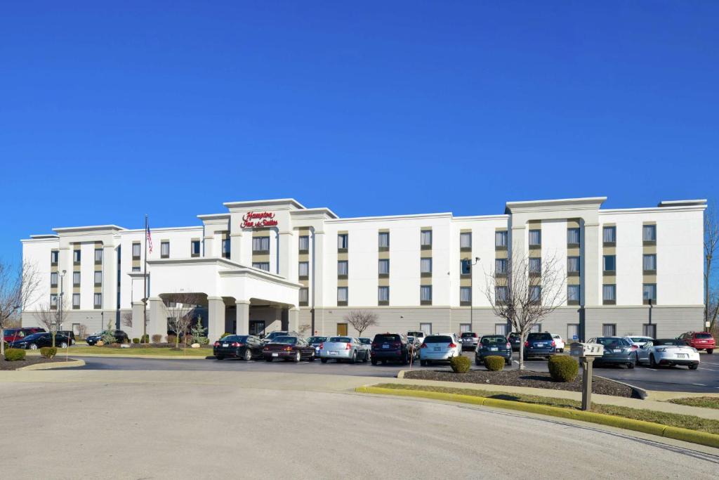 Wilmington Hotel | Hampton Inn & Suites Wilmington