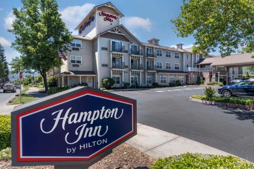 Ukiah Hotel | Hampton Inn Ukiah