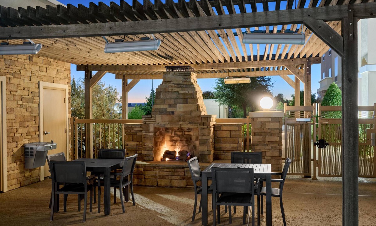 Vernon Hotel | Hampton Inn Vernon