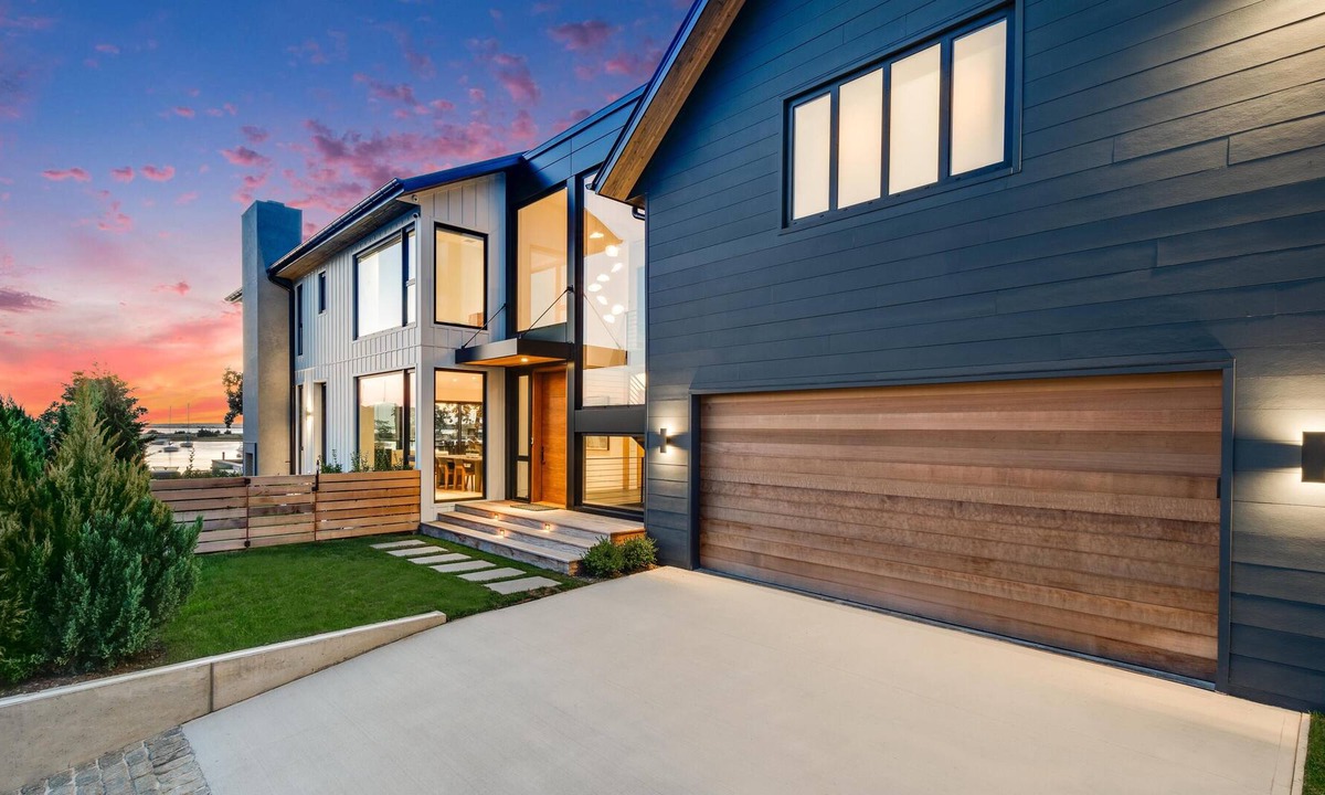 Noyack House | Hamptons Luxury Waterfront with Pool Dock and Sunsets