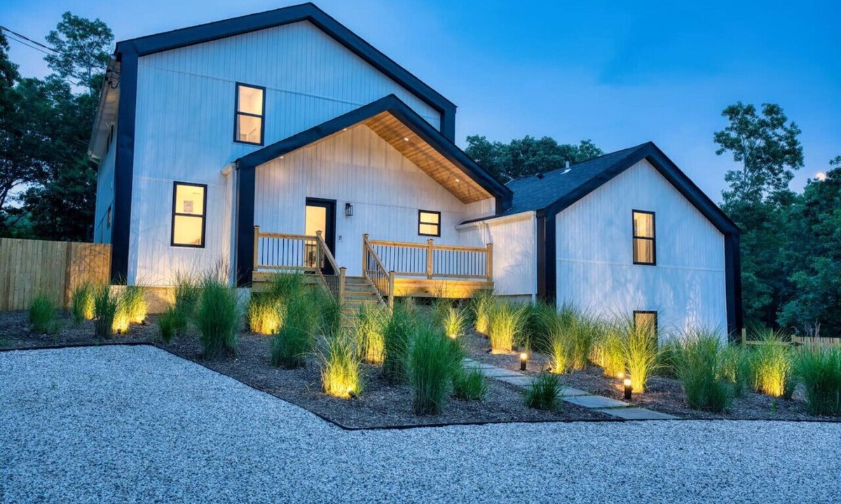 North Sea House | Hamptons Modern Retreat NEW CONS