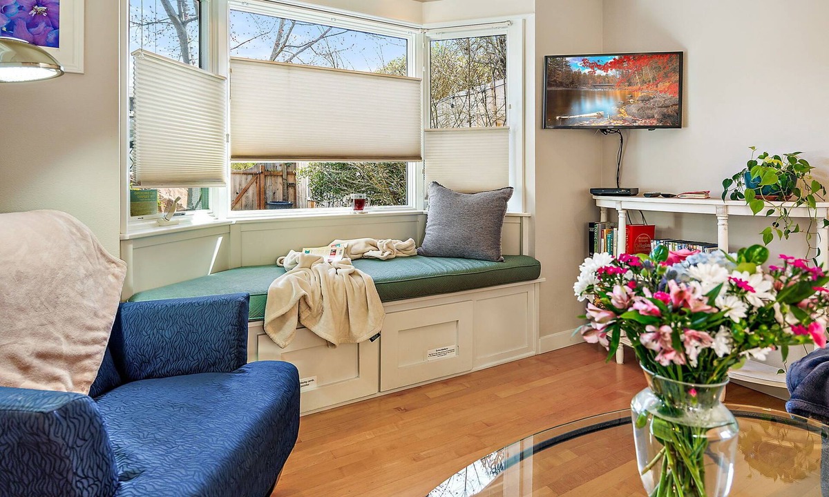 Historic Railroad District House | Hanna's House by WanderLodges