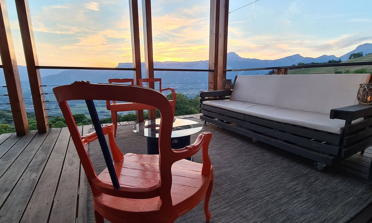 Saint-Jean-le-Vieux Villa | Happiness and Belvedere