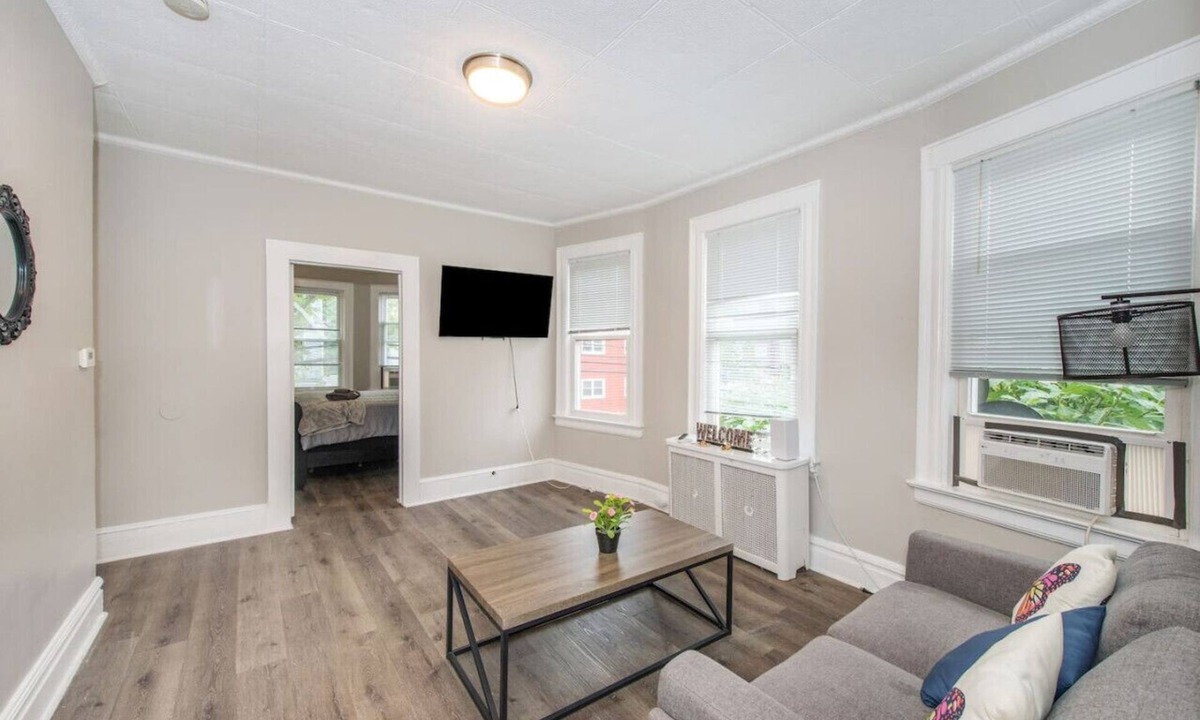 Harrison Apartment | Happiness in Harrison