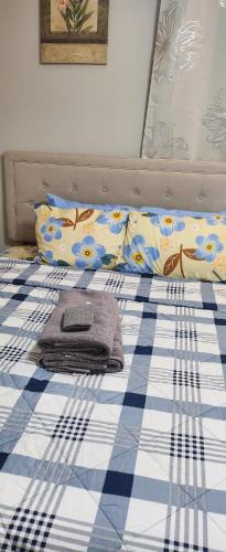 Lower Vailsburg House | Happiness queen room 3