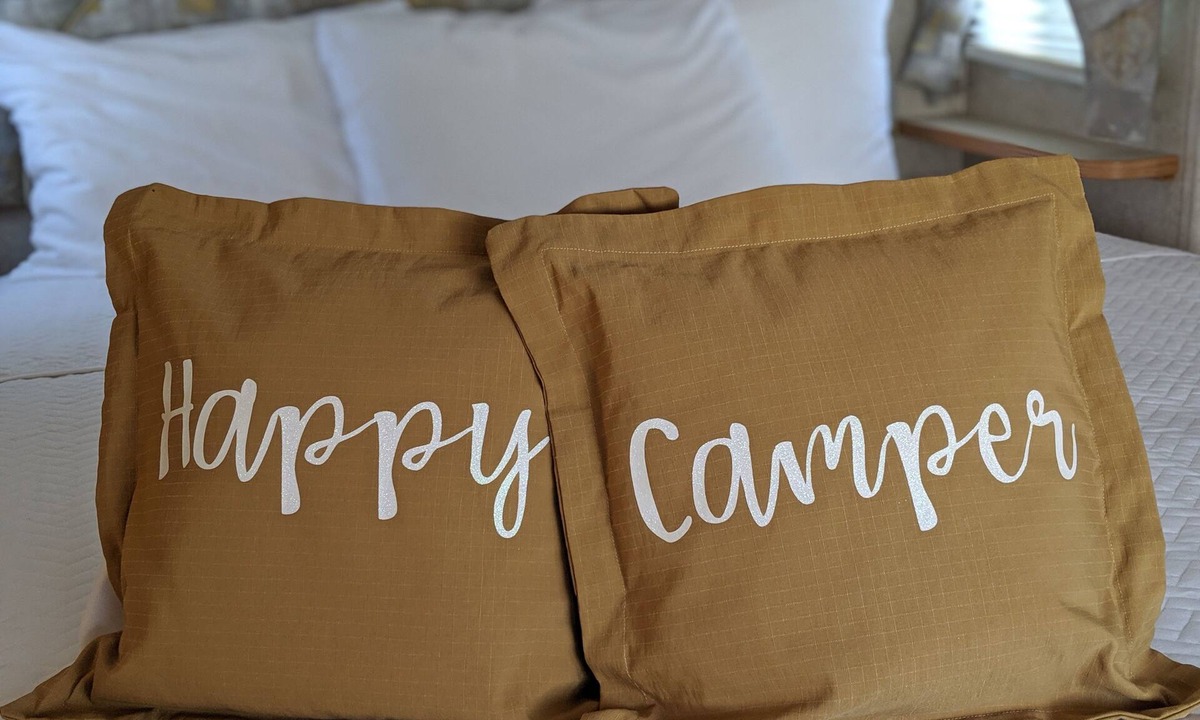 Singers Glen RV Rental | Happy Camper scenic getaway