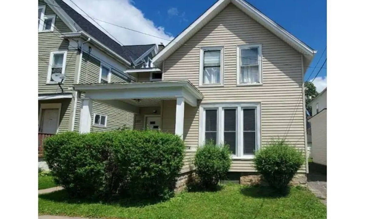 Lockport Apartment | HAPPY HOME LOCKPORT #2 - 30 min to Niagara Falls!