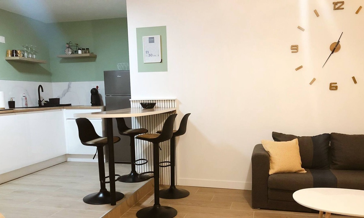 Torcenay Apartment | Happy House apartment