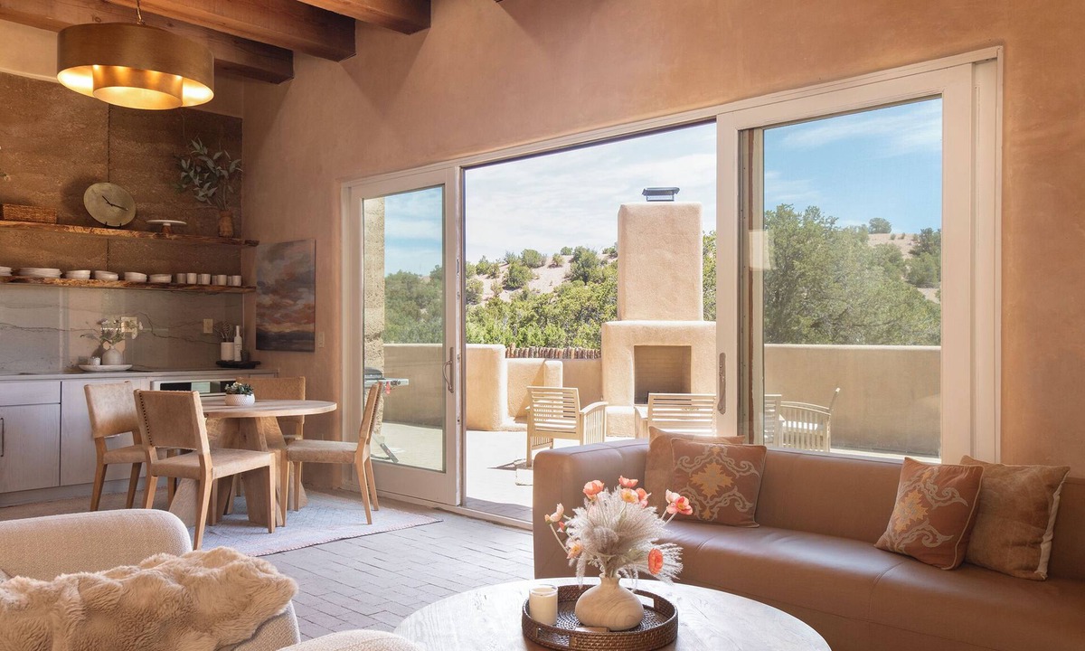 Tesuque House | Happy Ram: Views! Beautiful. Peaceful. Upscale. Secluded.