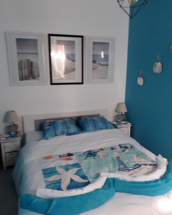Viviez Apartment | Happy sunshine