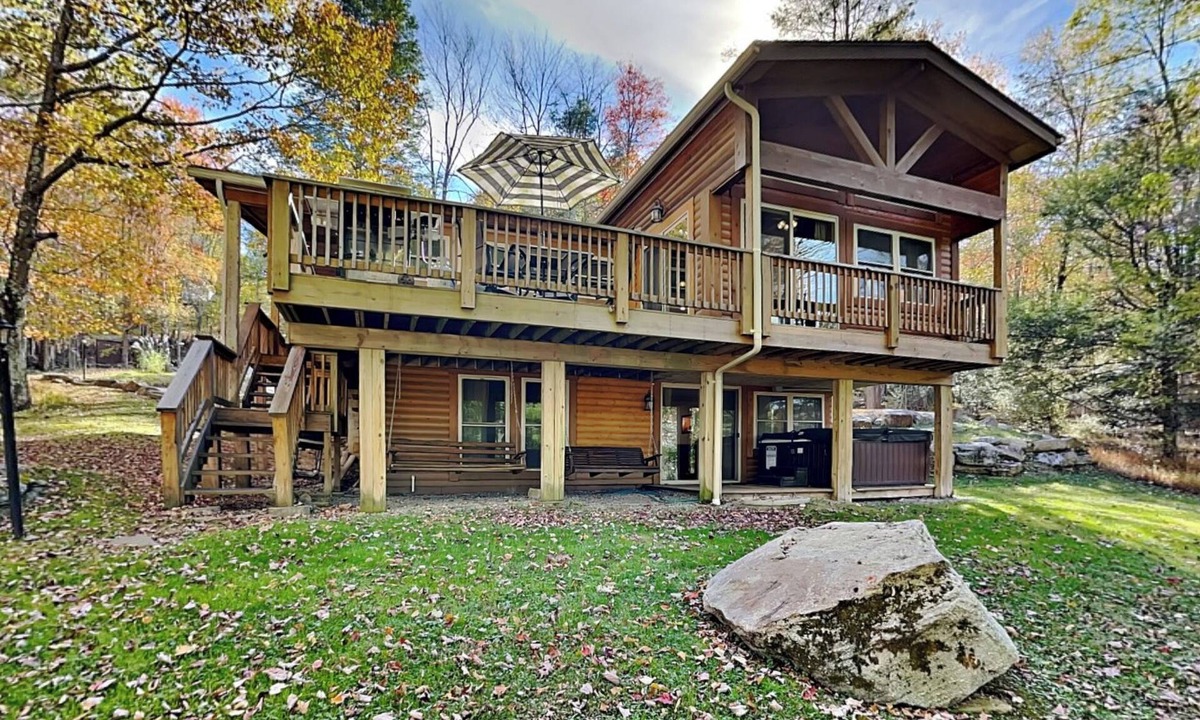 Thayerville Cabin | Happy Trails by Taylor Made Deep Creek