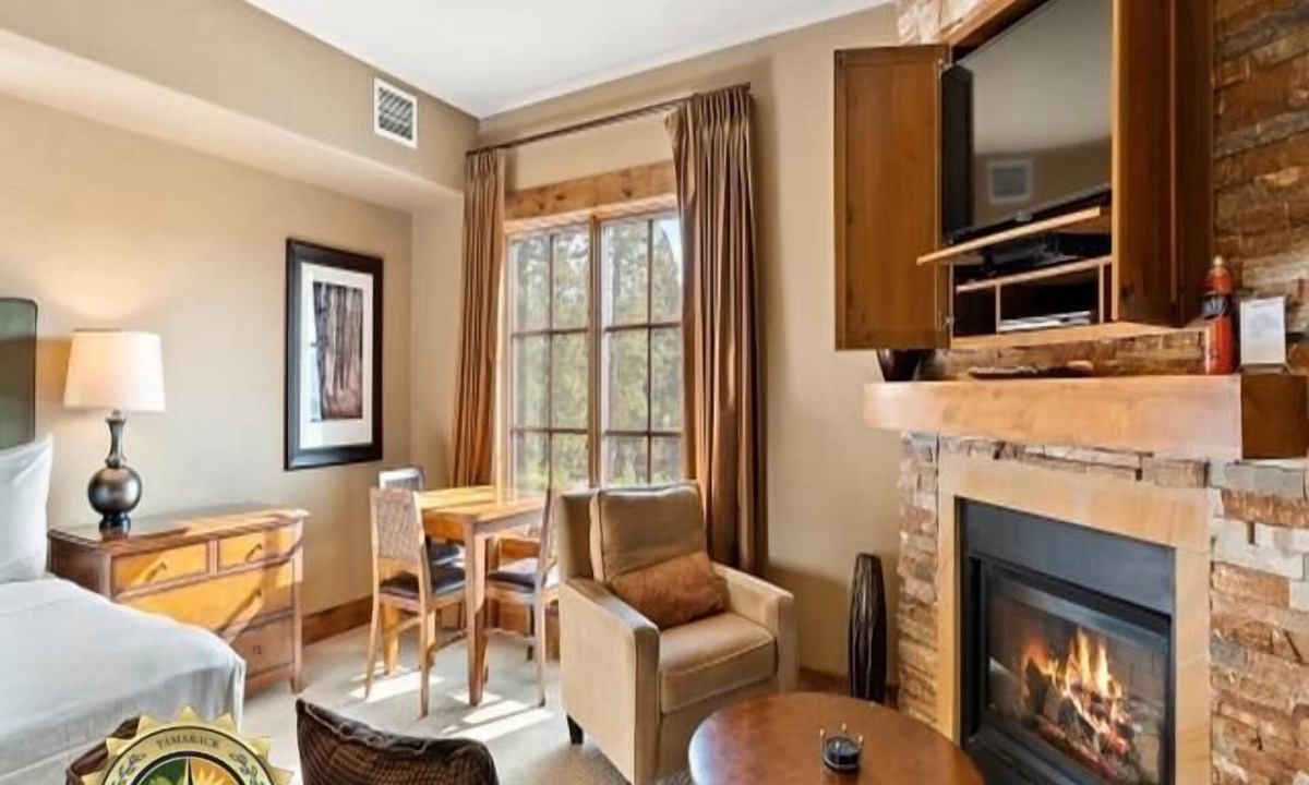 Tamarack Condo | Happy Trails | Includes Two 1-Day Lift Tickets