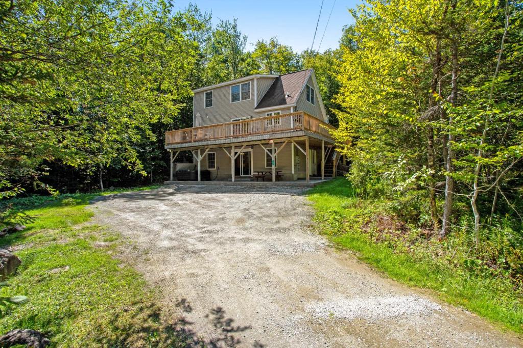 Ludlow House | Happy Trailside