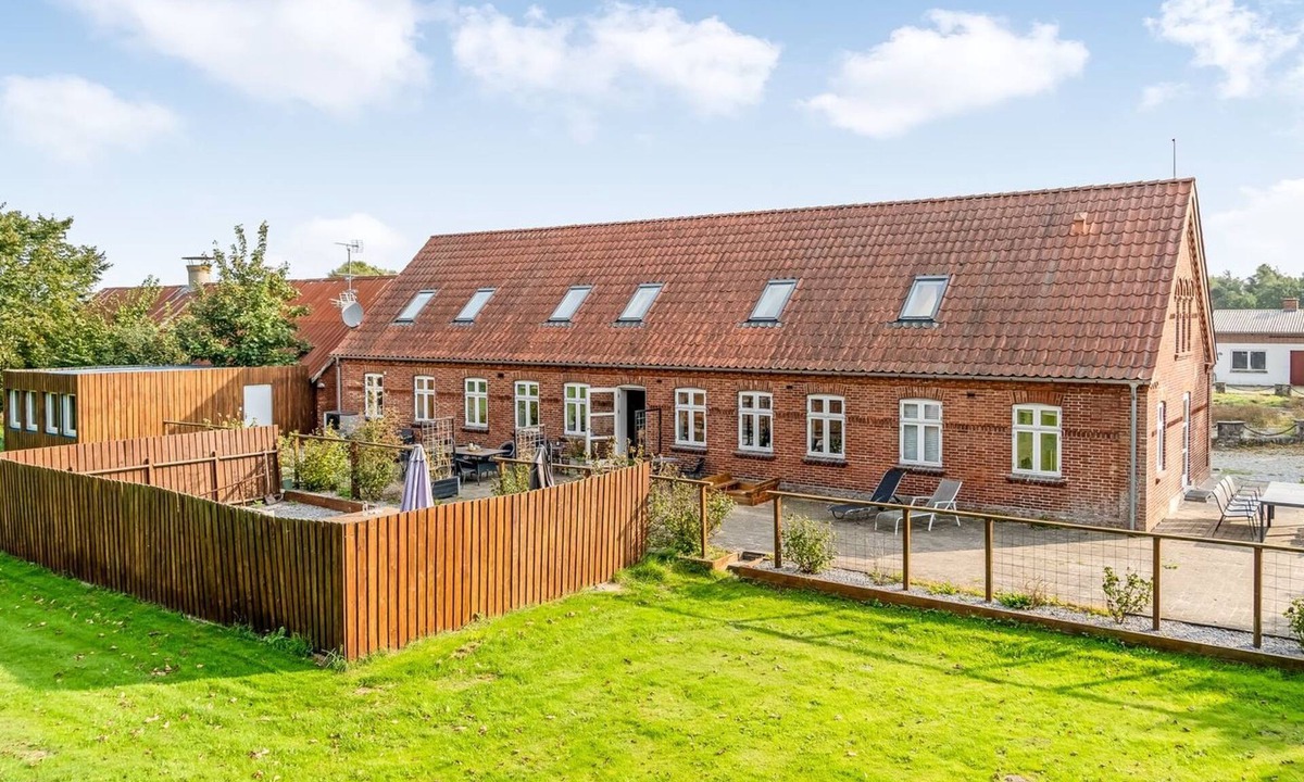 Lyngsa House | "Har" - 1.2km from the sea by Interhome