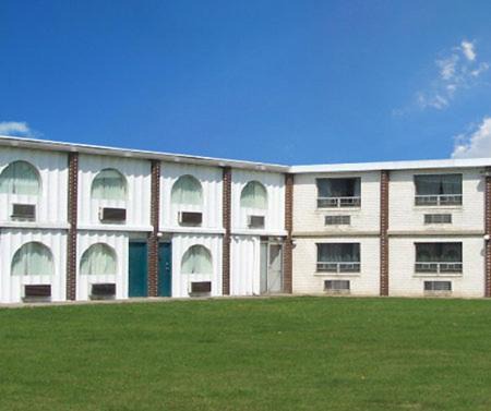 Hawk Run Hotel | Harbor Inn