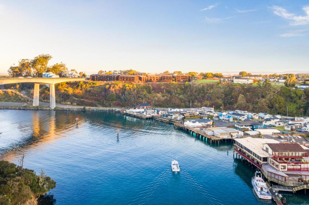 Fort Bragg Hotel | Harbor Lite Lodge