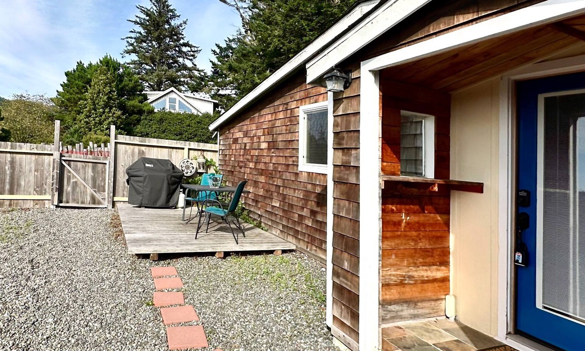 Gold Beach Cabin | Harbor View Cabin - Unit B