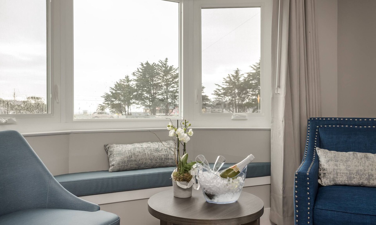 El Granada Hotel | Harbor View Inn