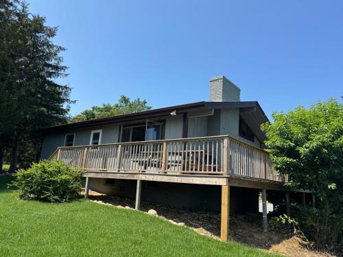 Montauk Apartment | Harbor View - Newly Renovated