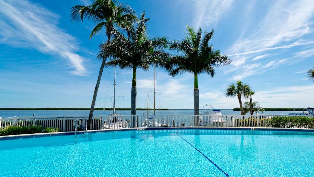 Whitney Beach Apartment | Harbor Villa Club 206