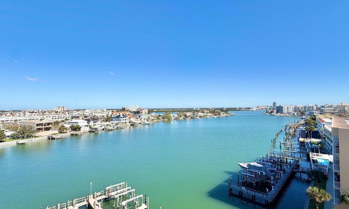 Clearwater Beach Condo | Harborview Grande 700 Waterfront Condo