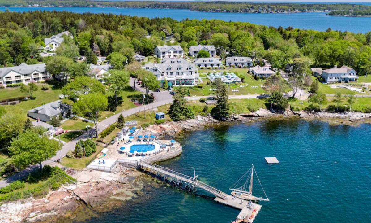 Boothbay Harbor Apartment | Harborview Suite | Private Deck | No Hidden Fees