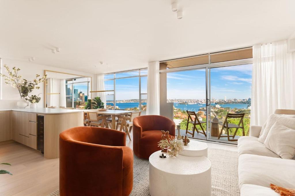 Cremorne Apartment | Harbour Bliss - Exquisite Design, Breathtaking Views