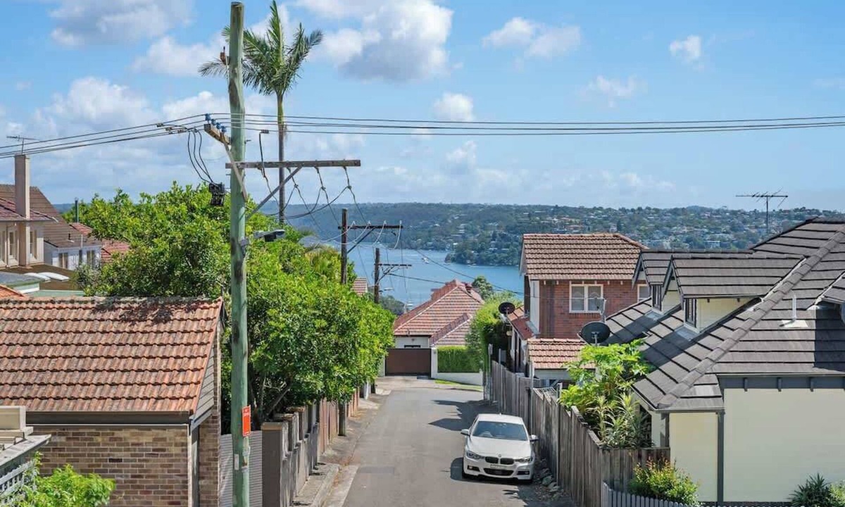 Cremorne Apartment | Harbour Grove Sanctuary w Garage , Quiet & Private
