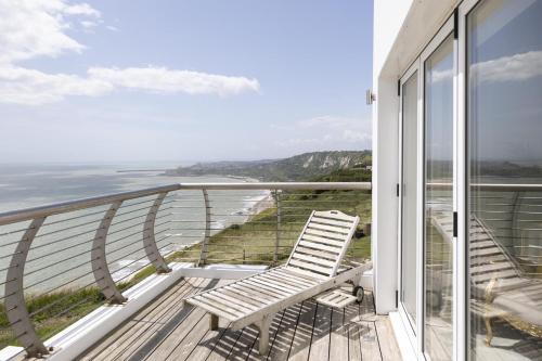 Folkestone House | Harbour Heights by Bloom Stays