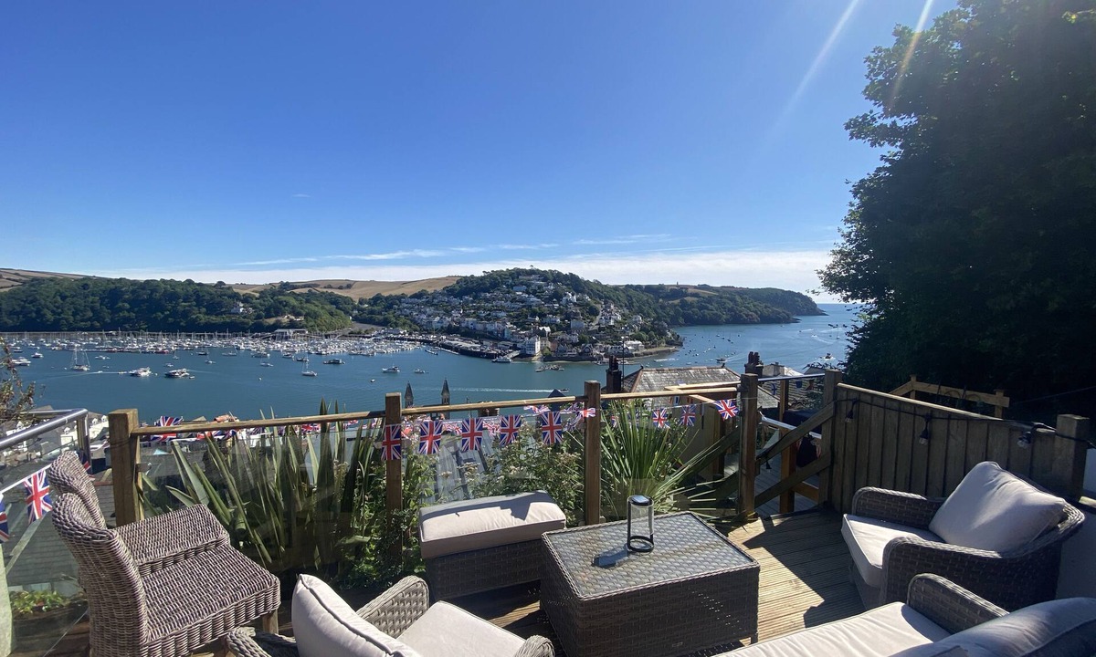 Dartmouth Cottage | HARBOUR HEIGHTS, pet friendly, country holiday cottage in Dartmouth