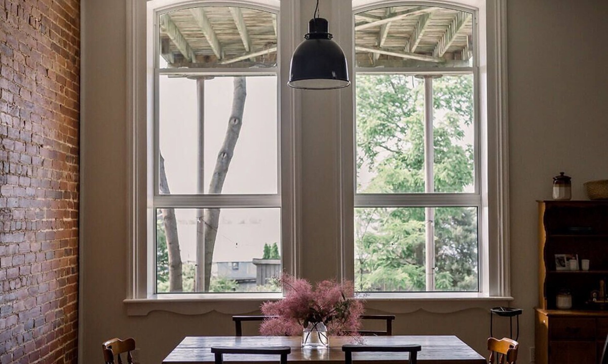 Wolfe Island Apartment | Harbour House on Wolfe Island with waterfront access.