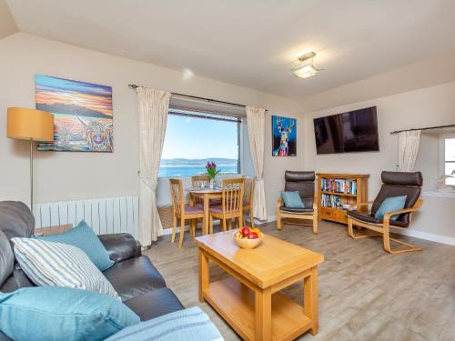 Cromarty Apartment | Harbour View