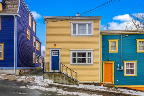 Downtown St. John's House | Harbour View Row Home Signal Hill & Downtown