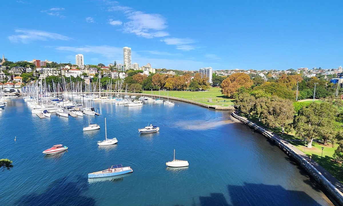 Elizabeth Bay Apartment | Harbourfront Bliss - 2 bedrooms, Parking, Harbour Views