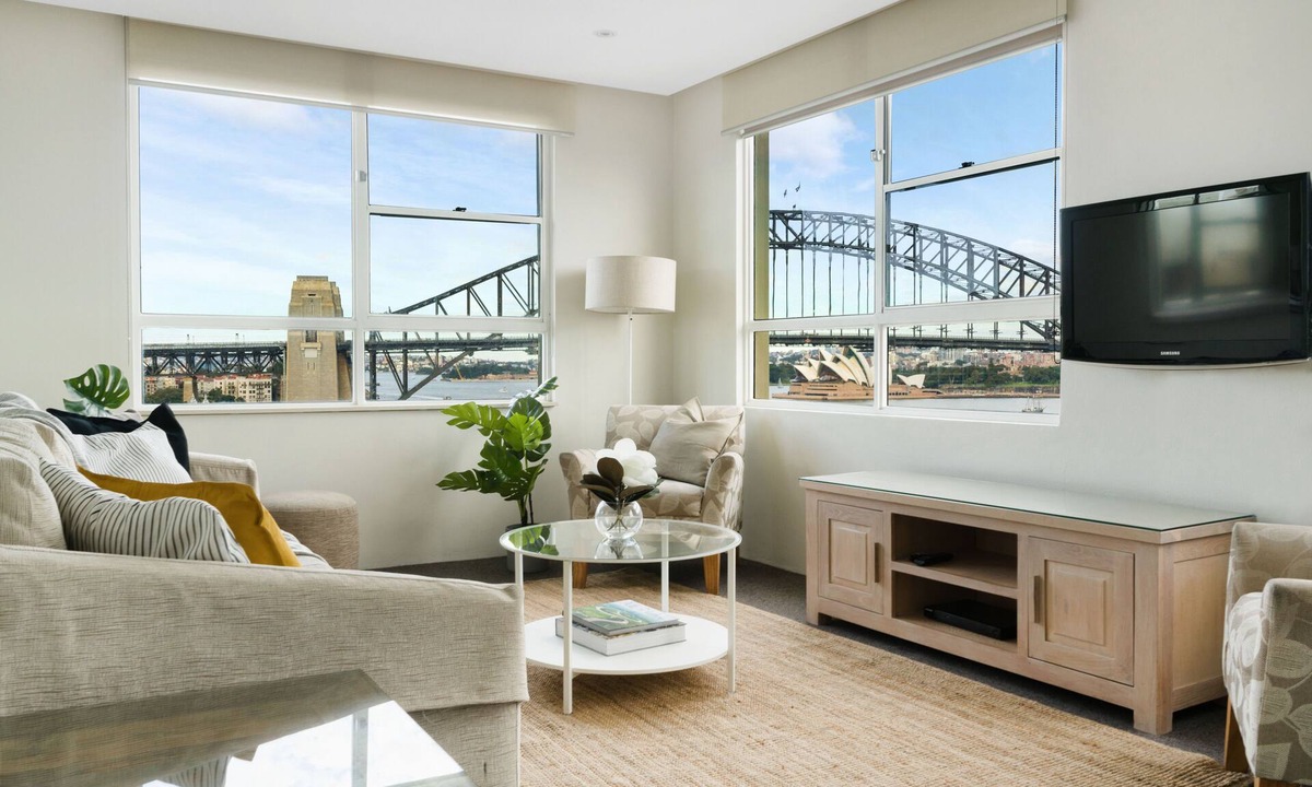 McMahons Point Apartment | Harbourside 76