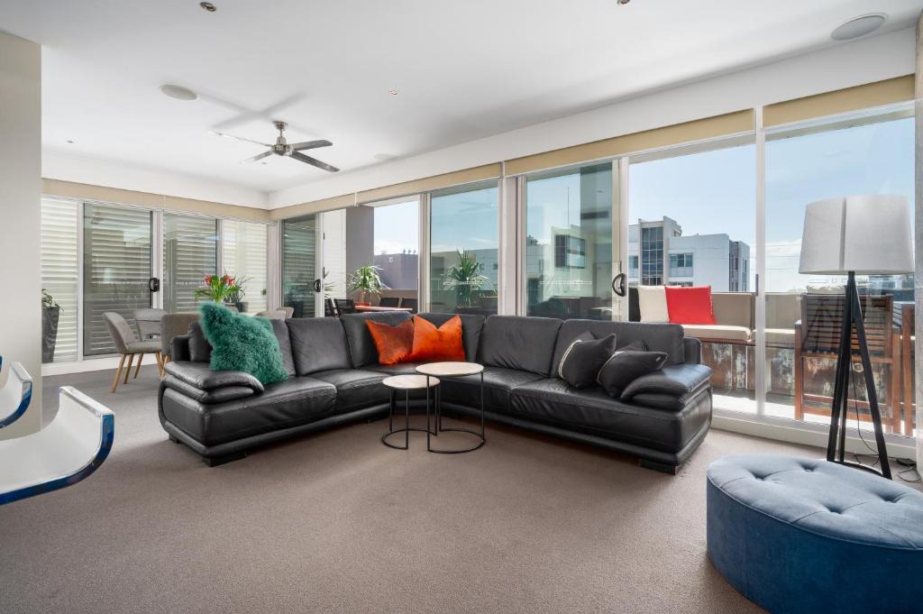 Newcastle Apartment | Harbourside Penthouse by Terminus