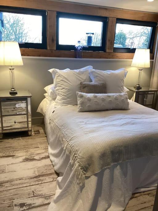 Winterbourne House | Harcombe Barn near Bristol