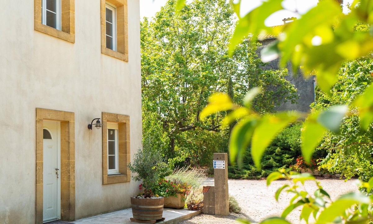 Salleles-d'Aude Apartment | HARMONIE GîteDomaine de l'Herbe Sainte Independent winemaker near Canal du Midi
