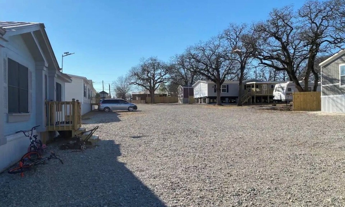 Mansfield House | Harmonious Mobile Home in Mansfield
