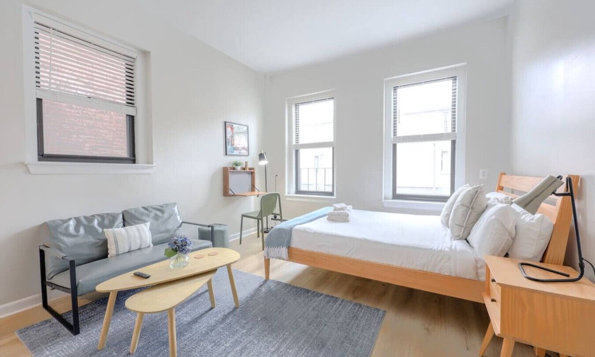 Prudential - St. Botolph Apartment | Harmonious South End Studio