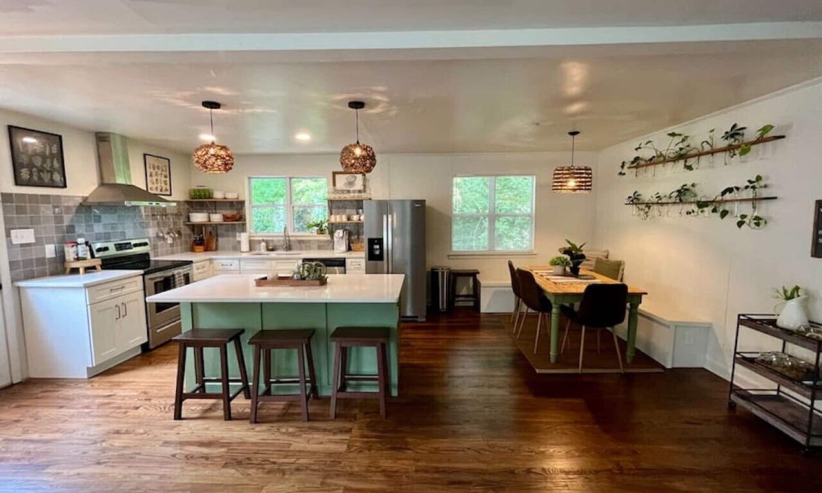 Knoxville House | Harmony · Charming Home- 7 min to downtown