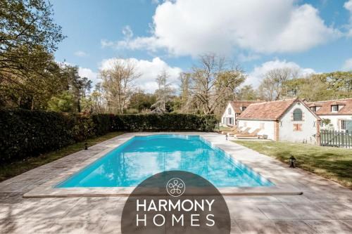 Montereau House | Harmony Homes Montereau - Pool Jacuzzi & Tennis