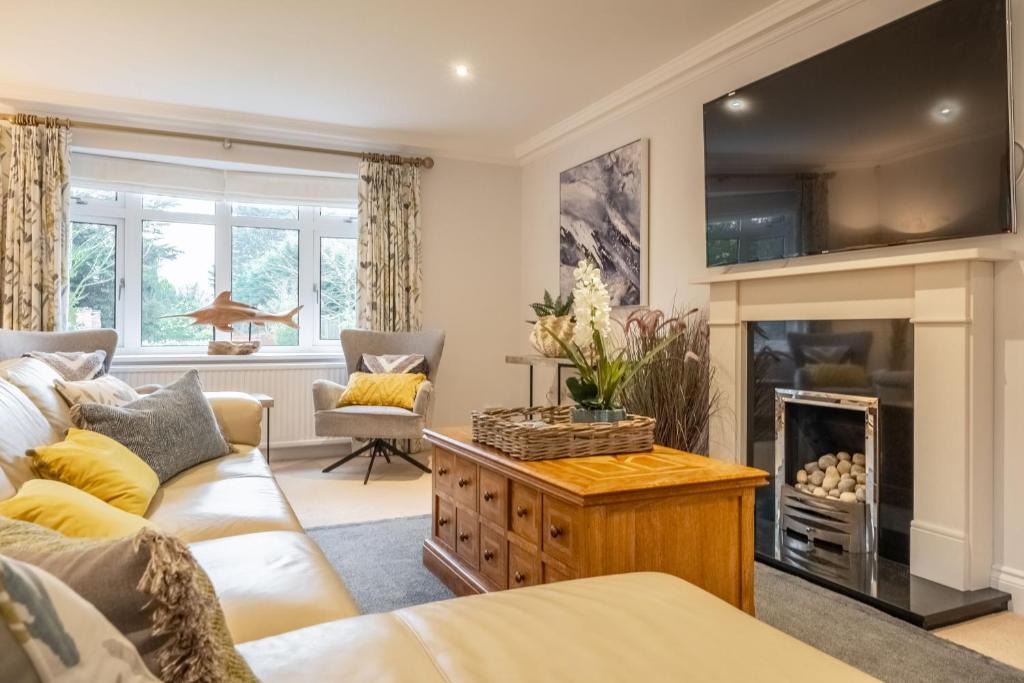 Fakenham House | Harp Garden