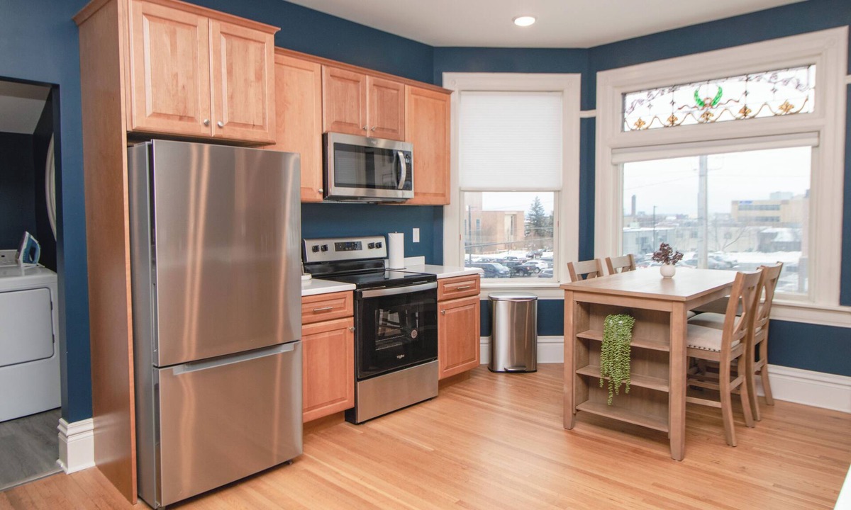 East Hillside Hotel | Harris House